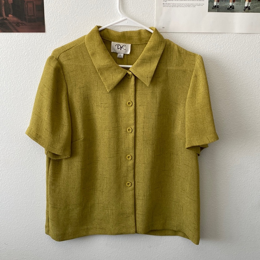 VINTAGE SHEER BUTTON UP